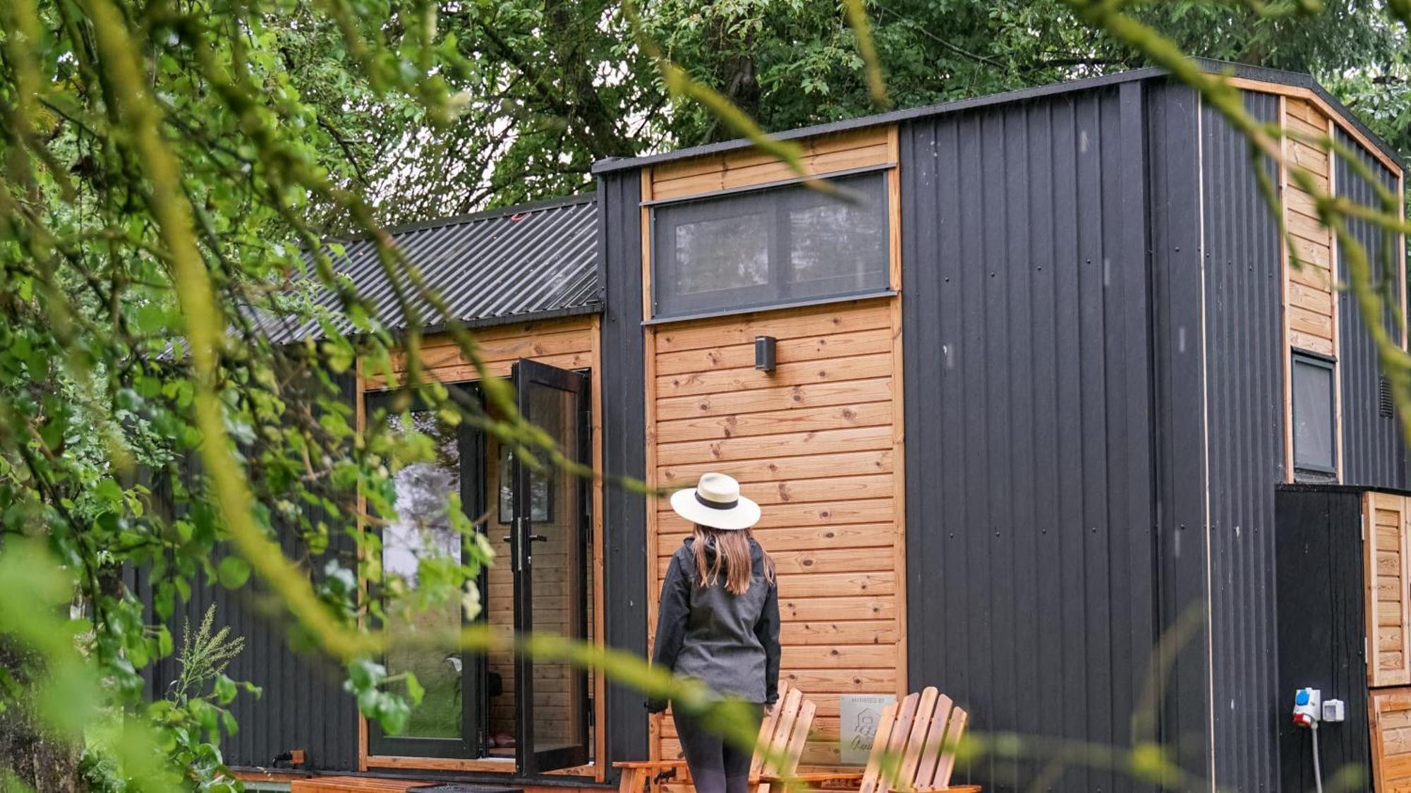 Villa Lisi Grun Tiny House By Tiny Away Sattledt Exterior foto